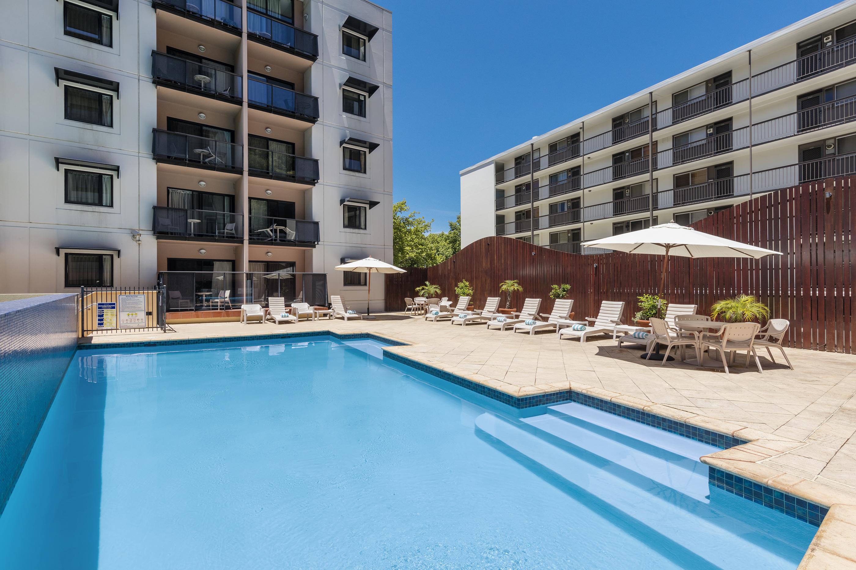 Nesuto Mounts Bay Aparthotel Пърт Екстериор снимка